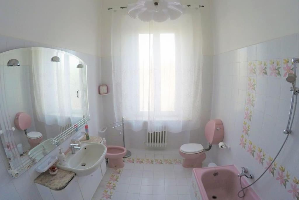 Gabry'S Home Three-Bedroom Big Apartment Near City Center & Train Station To Pisa And Florence & Ferries To Sardegna Corsica Ліворно Екстер'єр фото